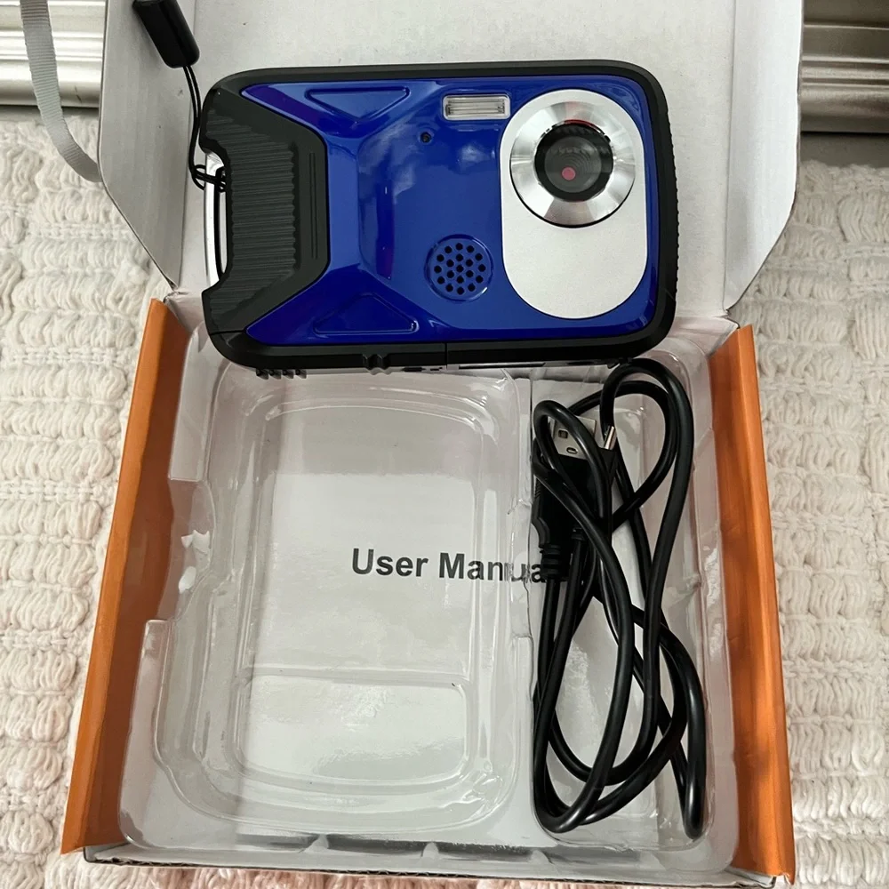 Waterproof Digital Camera with 2.8